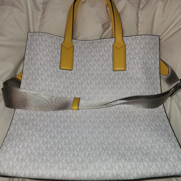 Authentic Michael Kors - Picture 4 of 4